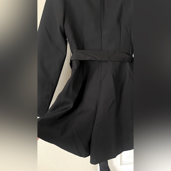 Endless Rose belted tuxedo romper w/pockets - Picture 5 of 8